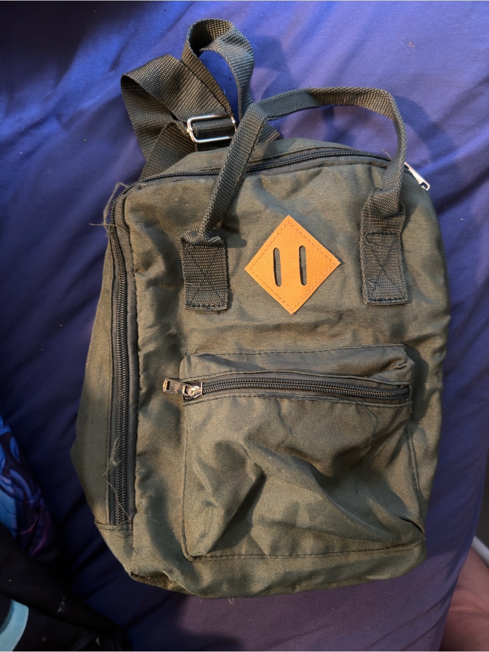 Men's Olive Green Canvas Compact Backpack - Unbranded